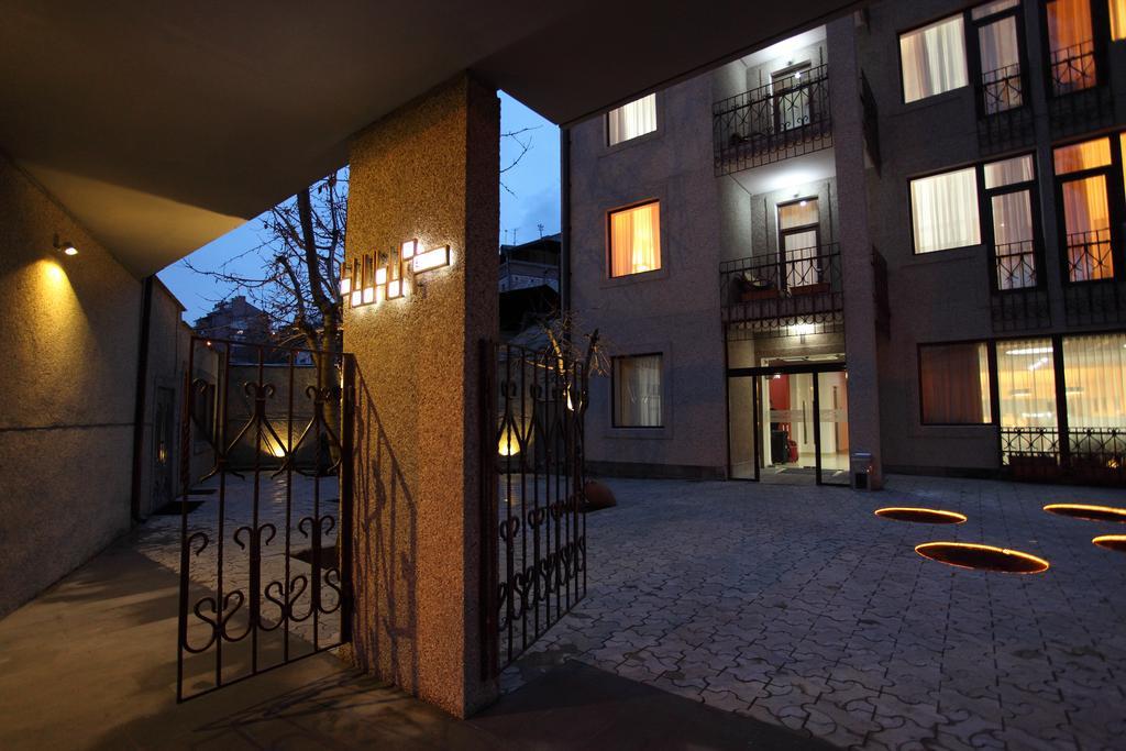 Hotel Cascade 3*